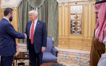 Tournée dans le golfe Persique- Trump   asciné par l'architecture