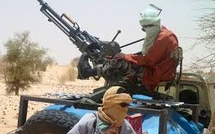 Au Mali, une attaque jihadiste coordonnée à Tombouctou contre un camp de l'armée et l'aéroport