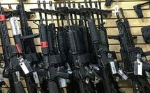 États-Unis : une action en justice contre l'administration Trump relance le débat sur les armes automatiques