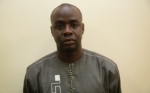 Cheikh Mbacké Ndiaye, responsable de l'APR : "Ce que le Pr Macky Sall a vite senti chez Amsatou Sow Sidibé (...) Cheikh Bamba Dièye doit se taire (...) Ne me parlez pas d'un Idrissa Seck dont les aptitudes sont reconnues au bavardage (...)" Cheikh Mbacké Ndiaye, responsable de l'APR : "Ce que le Pr Macky Sall a vite senti chez Amsatou Sow Sidibé (...) Cheikh Bamba Dièye doit se taire (...) Ne me parlez pas d'un Idrissa Seck dont les aptitudes sont reconnues au bavardage (...)"