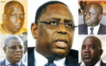 Appel à la mobilisation pour ou contre le Référendum : Ce sera front contre front cet après midi entre l'opposition et le pouvoir Appel à la mobilisation pour ou contre le Référendum : Ce sera front contre front cet après midi entre l'opposition et le pouvoir