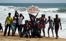 Attentat à Grand-Bassam : 15 interpellations, le principal suspect recherché Attentat à Grand-Bassam : 15 interpellations, le principal suspect recherché