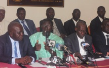 La coalition du "Non" a tenu une conférence de presse pour dire... La coalition du "Non" a tenu une conférence de presse pour dire...