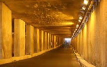 Les citoyens Américains interdits de passer par le tunnel de Soumbédioune
