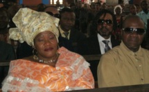 La femme de Papa Wemba est arrivée à Abidjan...Un hommage musical prévu pour le "Roi de la Rumba"... La femme de Papa Wemba est arrivée à Abidjan...Un hommage musical prévu pour le "Roi de la Rumba"...