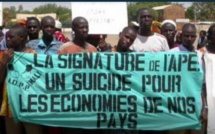 Le leader de la coalition Non aux APE et 2 autres membres arrêtés manu-militari Le leader de la coalition Non aux APE et 2 autres membres arrêtés manu-militari