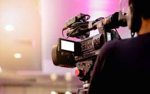 Arrestations d’Ouzin Keita et Cie- Un caméraman d’une télé de la place, un gay, venu de Kaolack, reconnaissant son penchant, parmi la clique en garde à vue à la DIC