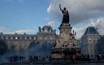 Couvre-feu à Paris sur la place de la République et les rues autour des Halles de 22h à 6h