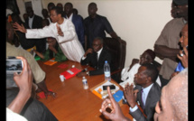 Tanor Dieng: "Je ne suis pas éternel. Si je ne peux pas conduire le Parti au pouvoir..." Tanor Dieng: "Je ne suis pas éternel. Si je ne peux pas conduire le Parti au pouvoir..."